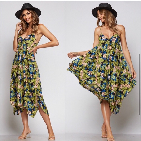 LAST ONE: Tropical flowy women’s lightweight gorgeous summer midi dress - Picture 3 of 3
